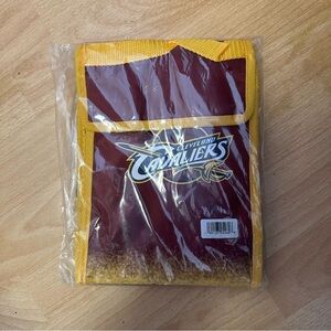 Forever Collectibles Cleveland Cavaliers Maroon and Yellow insulated Lunch Bag